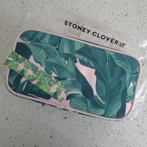 Small Banana Leaf Pouch